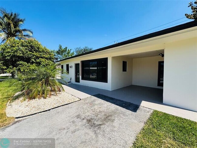 Building Photo - 1472 NE 30th Ct