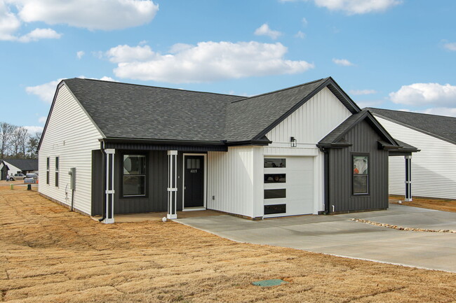 Building Photo - 4039 Cedar Fls Ln