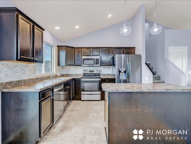 Building Photo - Cozy 3-Bedroom, 2-Bathroom Home! OPEN HOUSE, Wednesday 5/13/2026 4-5pm