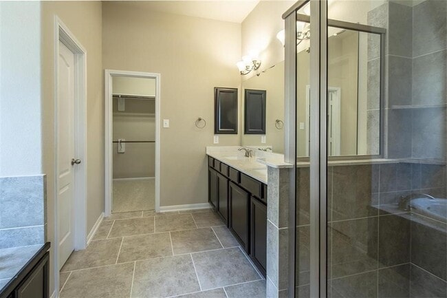 Building Photo - 2622 Ivy Wood Ln