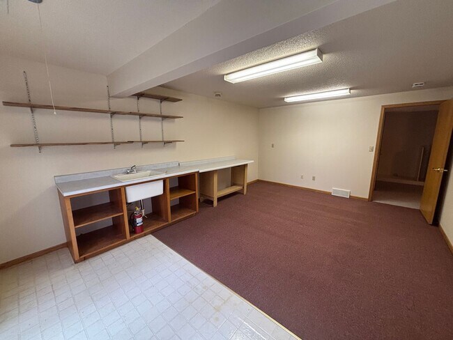 Building Photo - 154-154 Cayman St