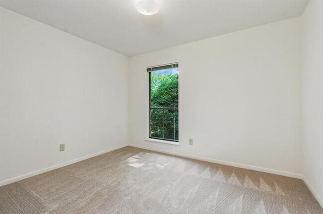 Building Photo - 4006 Sweet Gum Trail