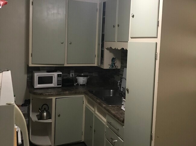 Building Photo - 1128 California Ave