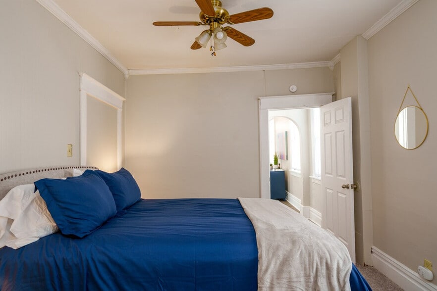 Building Photo - 421 Pennsylvania Ave