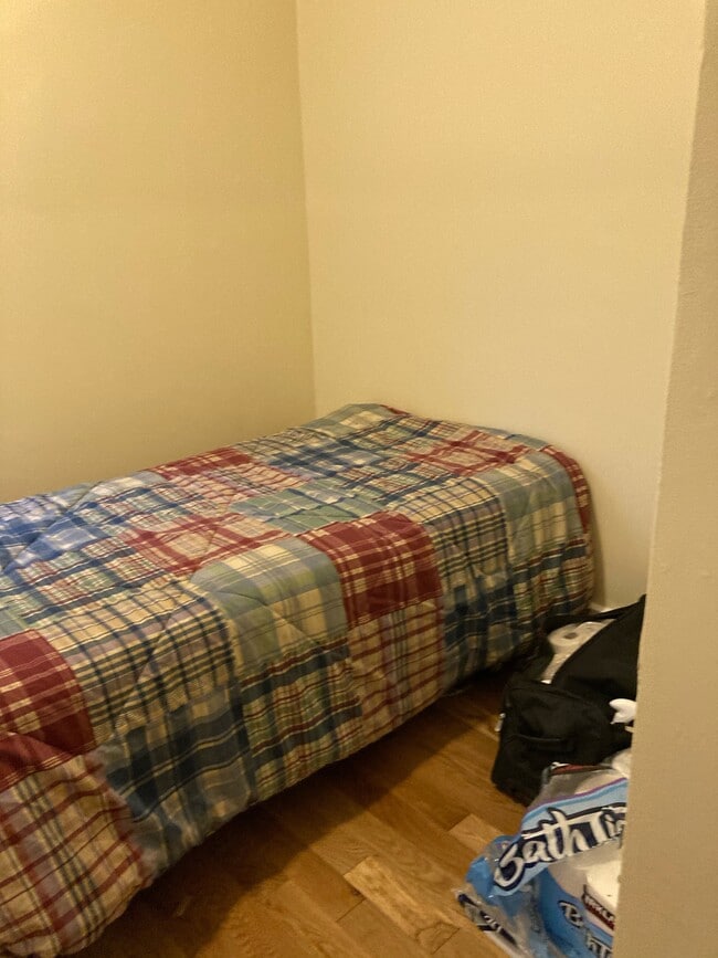 Building Photo - 101 Calumet St