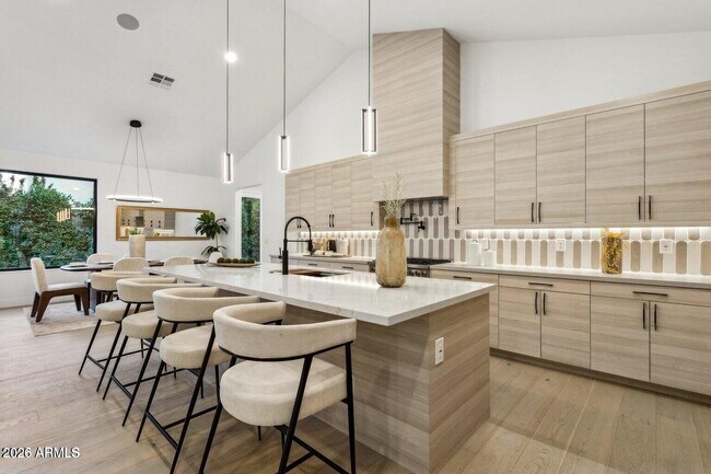 Building Photo - 6323 N 10th Dr