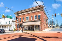 Building Photo - 1 W Main St