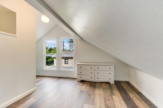 Building Photo - 4415 Avenue D