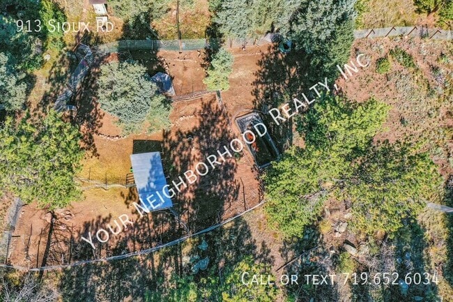 Building Photo - 913 Sioux Rd