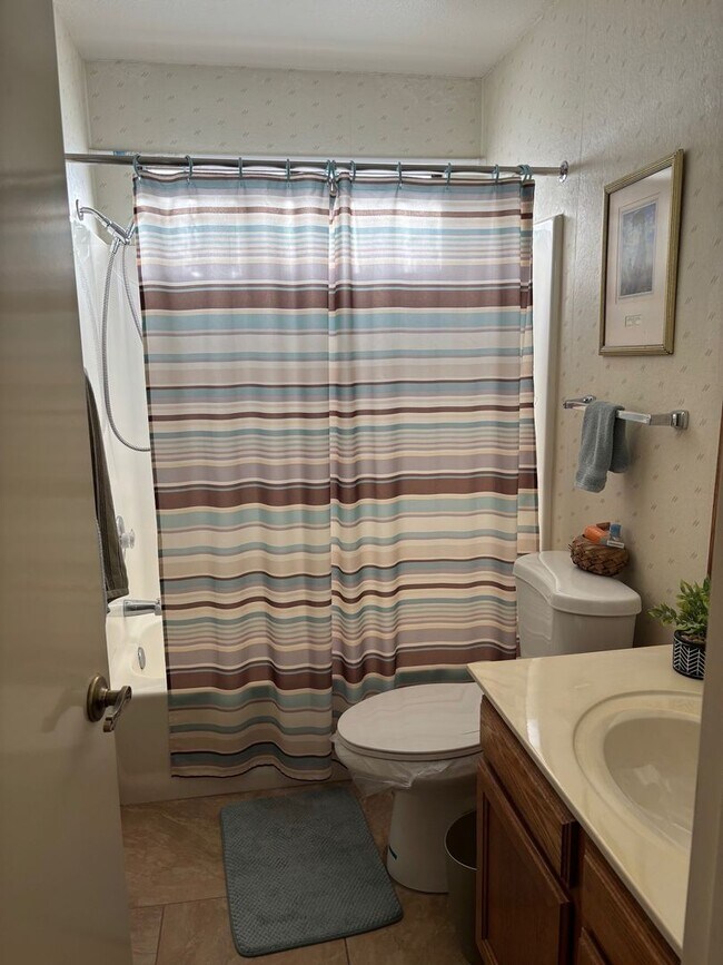 Building Photo - Welcome to this charming 2-bedroom, 2-bathroom home located in the desirable Leisure World a 45+ ...