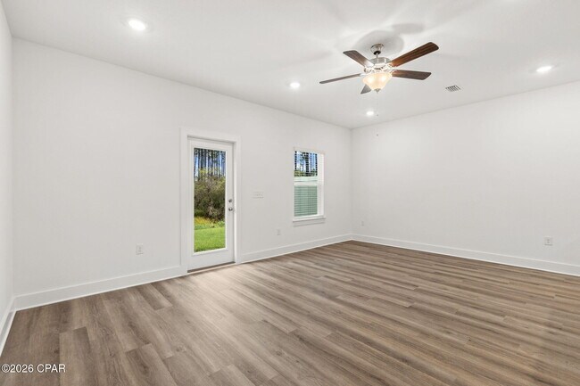 Building Photo - 188 Ellery Ln