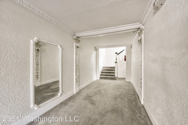 Building Photo - 2351 Washington St