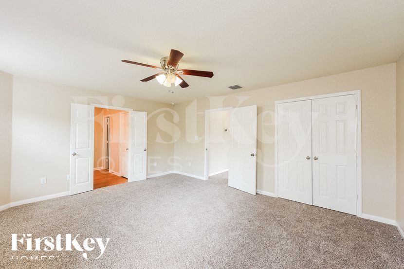 Building Photo - 5831 Forest Canyon