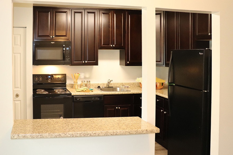 Building Photo - Macungie Village