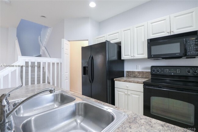 Primary Photo - 2041 Nassau Dr
