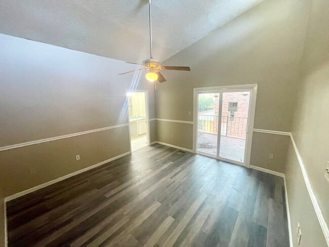 Building Photo - 2 Bed/2 Bath Townhome for Rent in 39047!