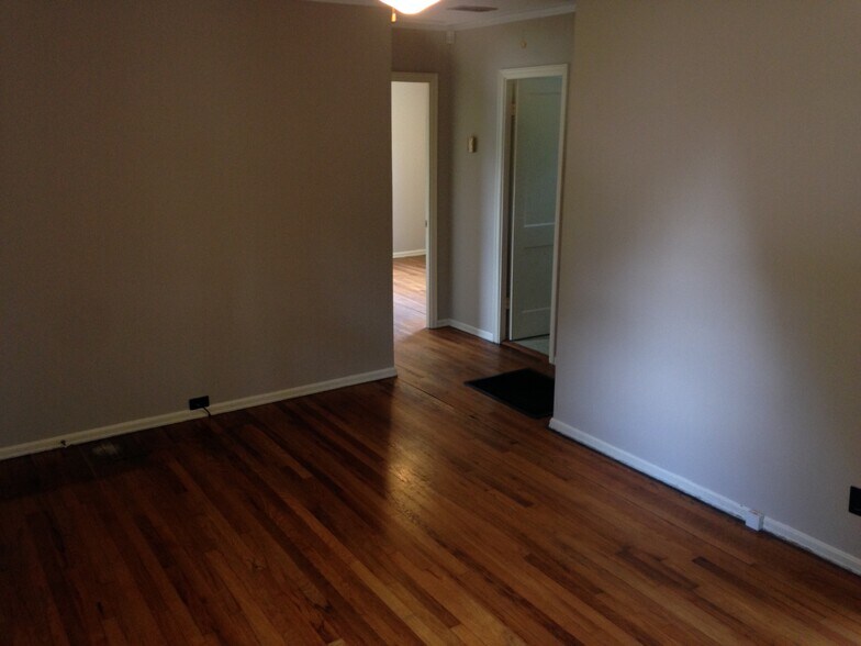 Building Photo - 1407 Sevier Ct