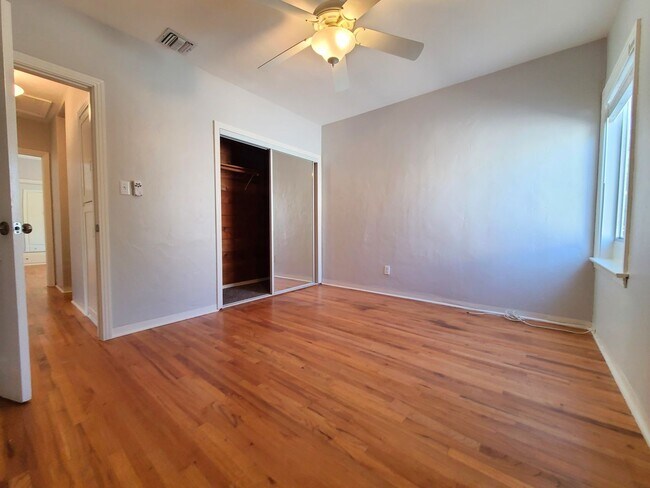 Building Photo - 25130 Starr St