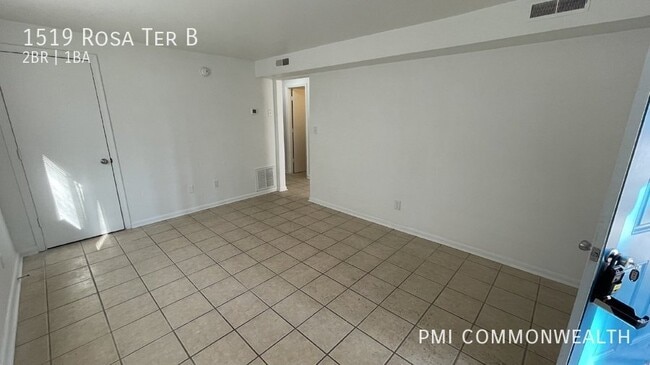 Building Photo - 1519 Rosa Terrace