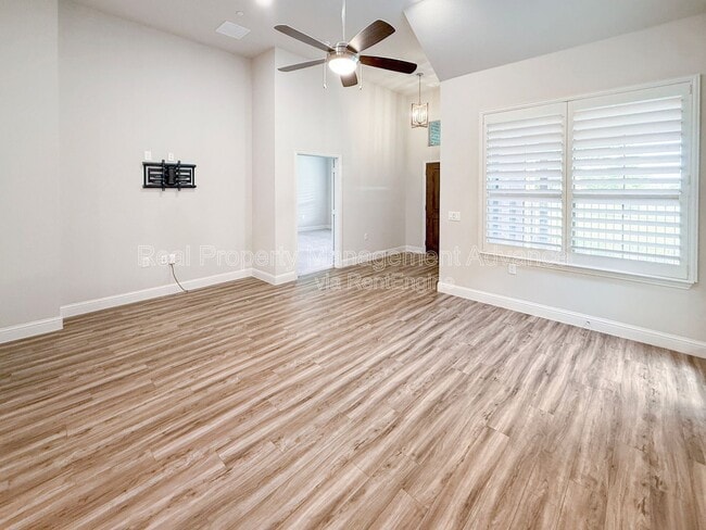 Building Photo - 3750 Dalea Dr