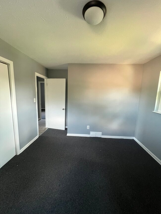 Building Photo - 7903 Ackley Rd