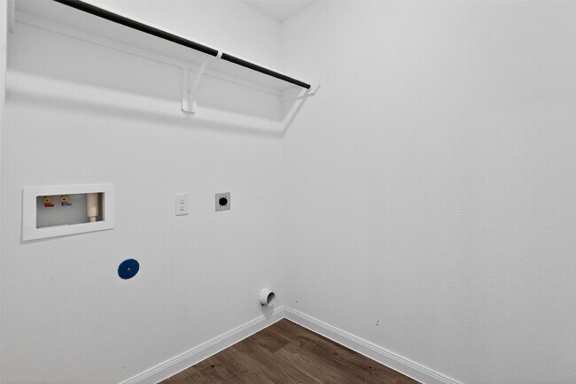 Building Photo - 11806 Holly Hurst Dr