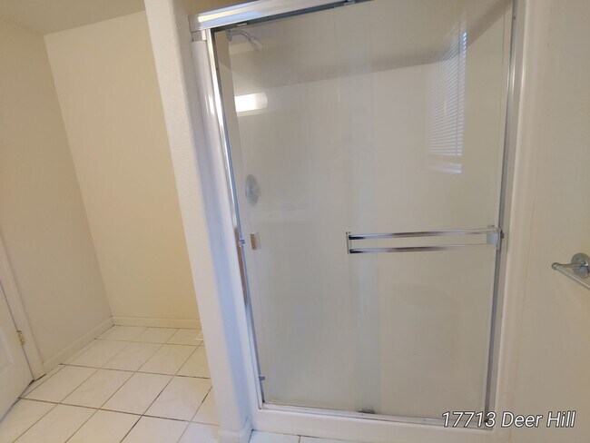 Building Photo - Hidden Valley Lake Rental- PGE included