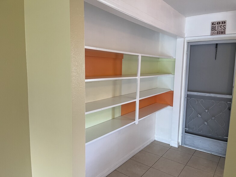 Pantry - 190 E Olmstead Dr