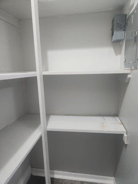 Pantry - 3373 Van Dyke Rd