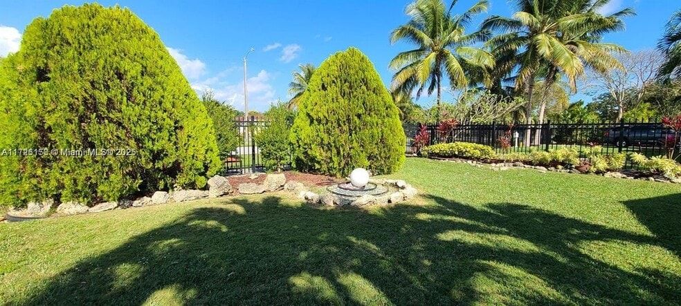 Primary Photo - 340 NW 151st St