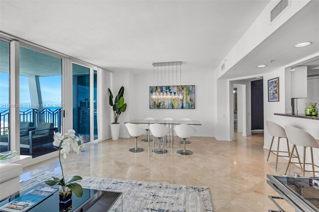 Building Photo - 1500 Ocean Dr