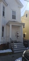 Building Photo - 132 Cherry St