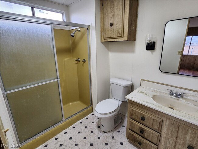 Building Photo - 1111 Hardy Ln