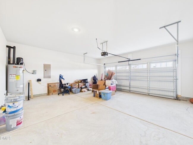 Building Photo - 110 Symmetry Lp