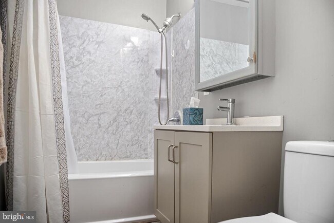 Building Photo - 14811 Belle Ami Dr