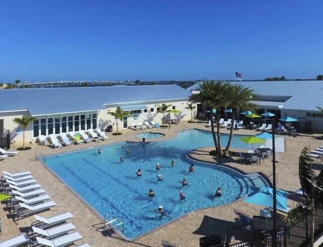 Building Photo - 211 NE Coastal Dr