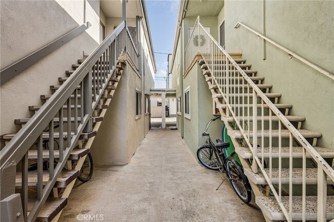 Building Photo - 16862 12th St