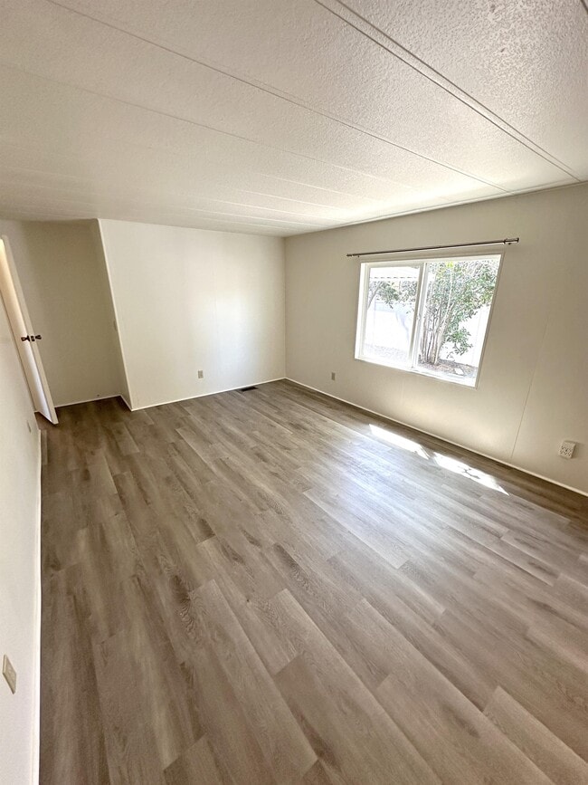 Building Photo - 32935 Wildomar Rd