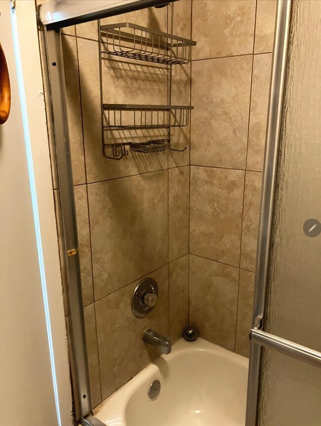 Building Photo - 5282 SE 43rd Trce