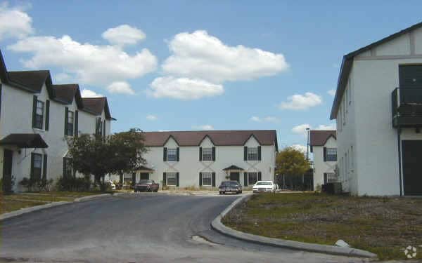 802 - 812 S 114th Ave - 802-812 S 114th Ave