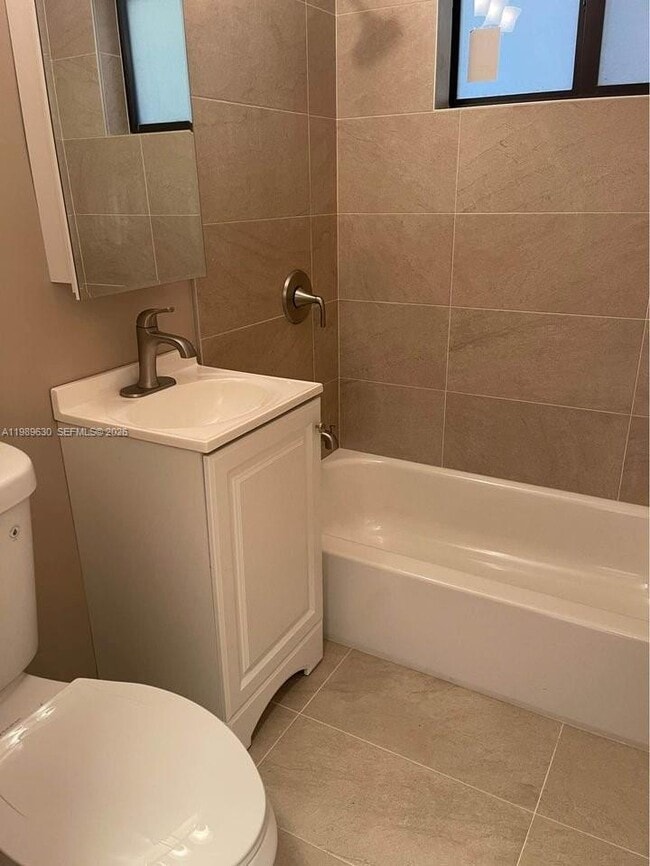 Building Photo - 98 NE 71st St