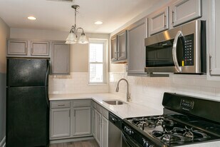 Building Photo - 765 S 16th St