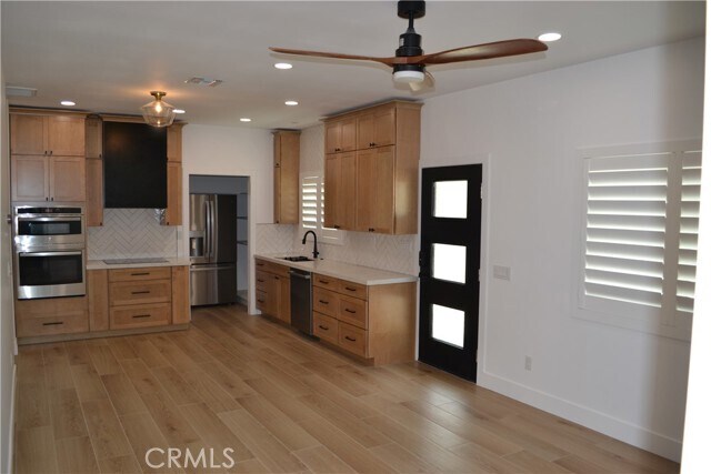 Building Photo - 12747 Hilltop Dr