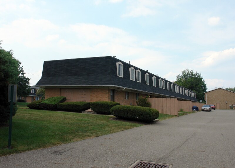 Building Photo - 415 Sheraton Dr NW