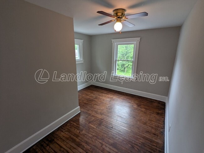 Building Photo - Spacious 3-Bedroom Colonial with Finished ...