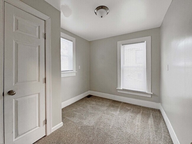 Building Photo - 471-473 West Fourth Street