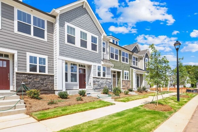 Building Photo - 1528 Cedar Tree Dr