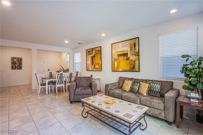 Building Photo - 9858 W Meranto Ave