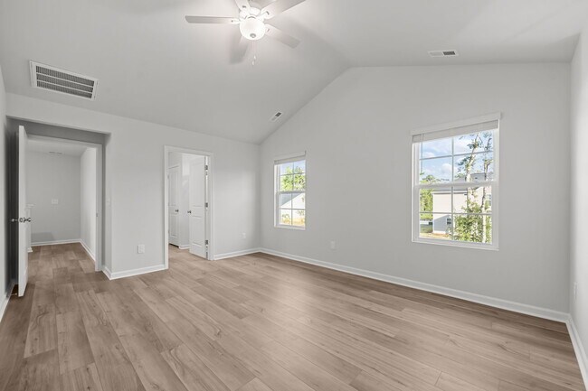 Building Photo - 186 Citadel Dr
