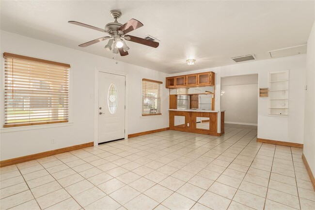 Building Photo - 1306 Zora St